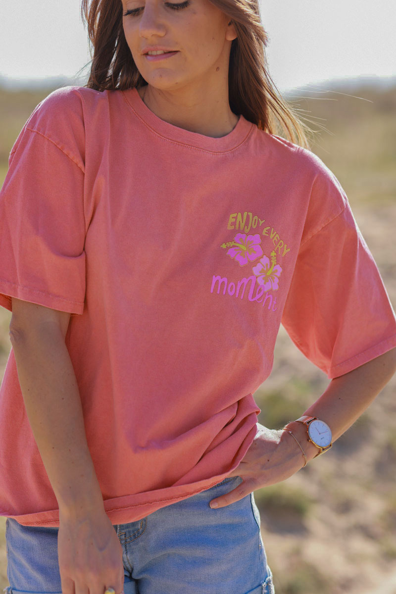 Tshirt corail délavé en coton Enjoy every moments hibiscus