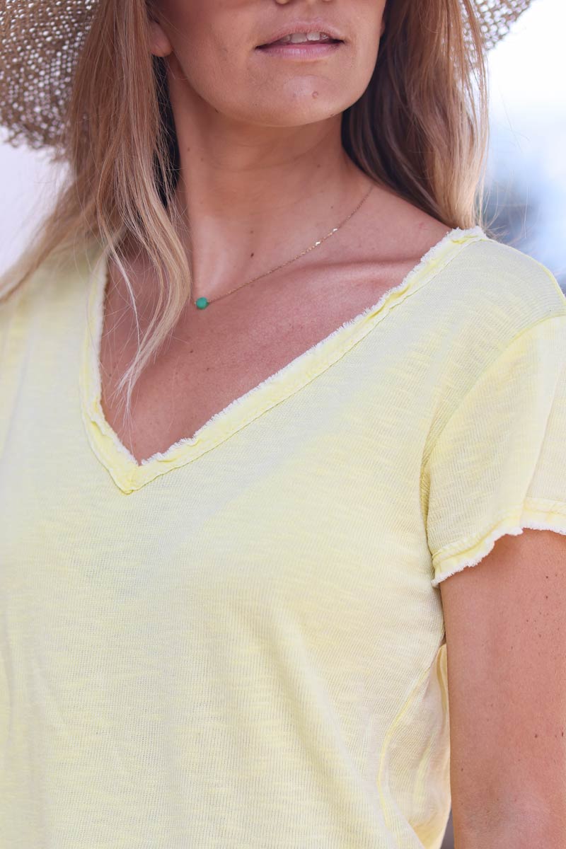 Yellow stretch cotton t-shirt with raw hems