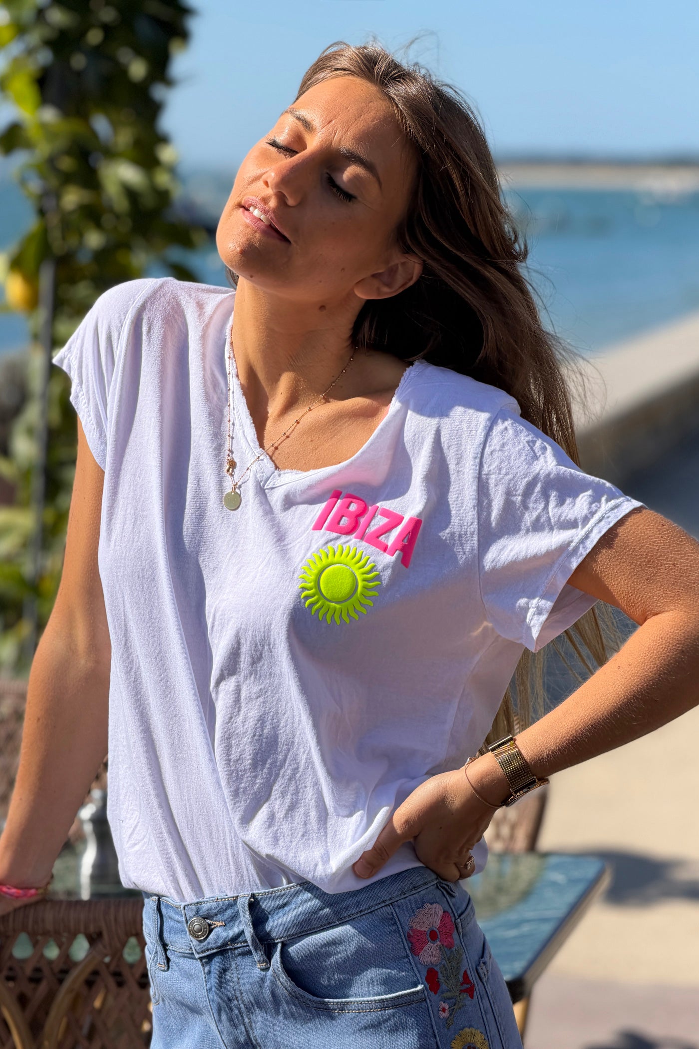 Tshirt en coton blanc Ibiza soleil sérigraphie puff relief