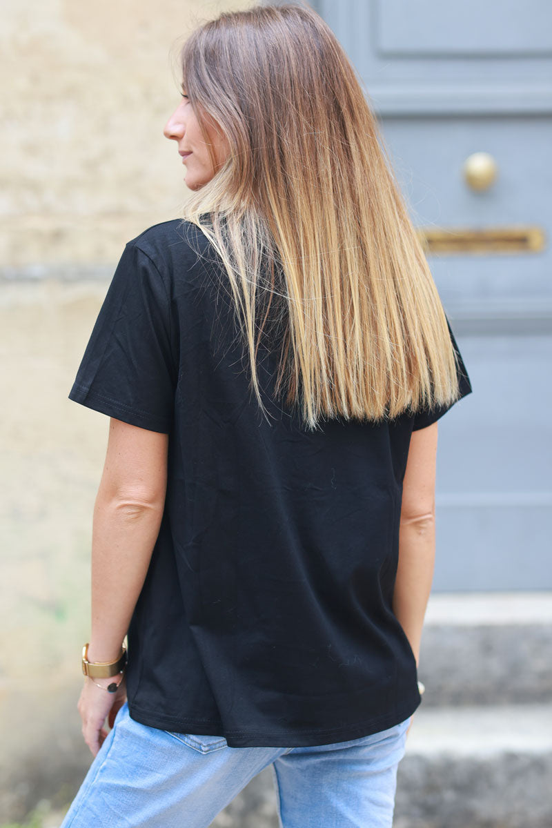 Camiseta negra de algodón con bordado de corazón de leopardo