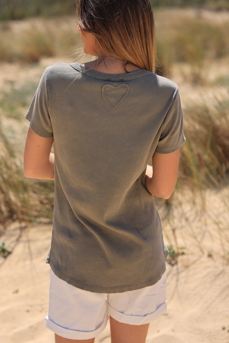 Khaki ribbed t-shirt with large denim embroidered daisy