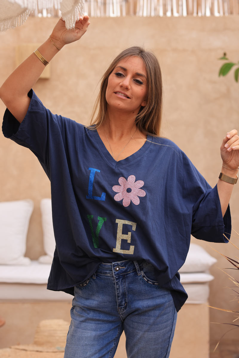 Camiseta grande de algodón azul marino con mangas holgadas LOVE flores brillantes