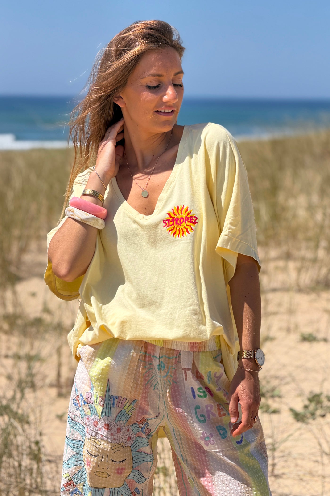 Tshirt loose oversize et stretch jaune motif Soleil St tropez