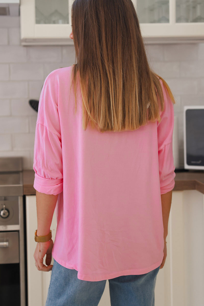 Camiseta de algodón rosa con manga larga y bordado Love con hilos de colores y escote en pico