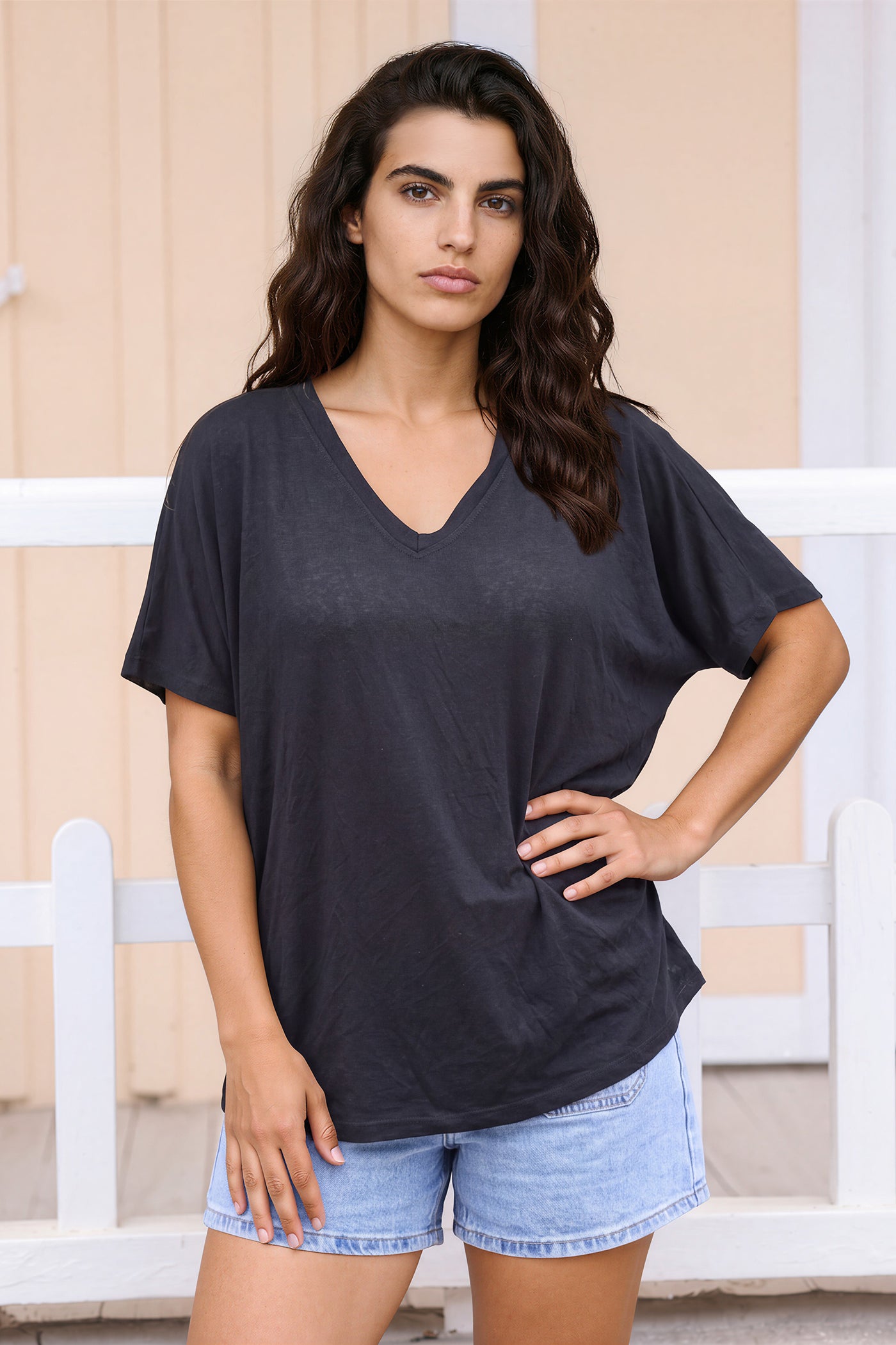 Tshirt noir souple large et loose manches courtes chauve souris