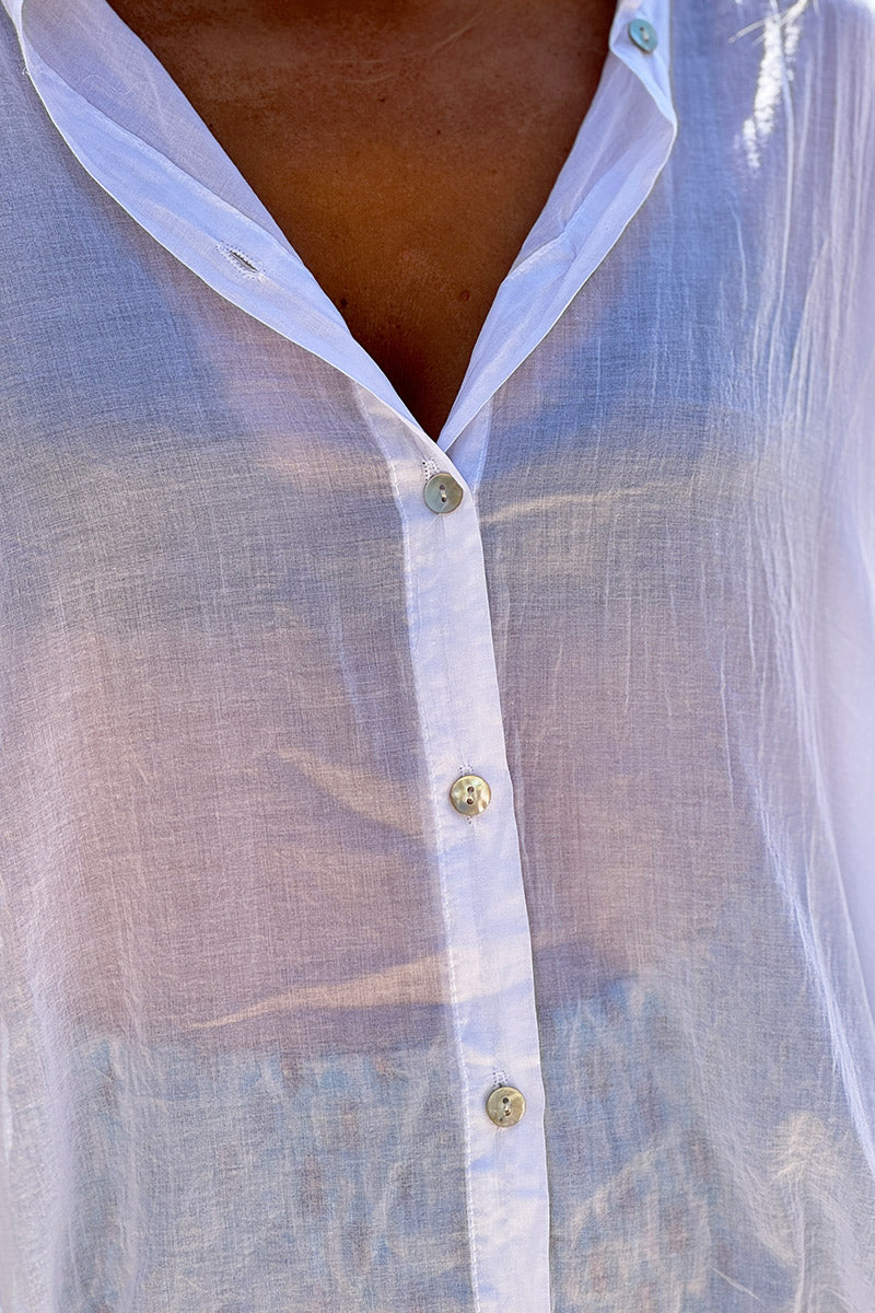 Tunique chemise large et légère blanche en voile de coton petites manches