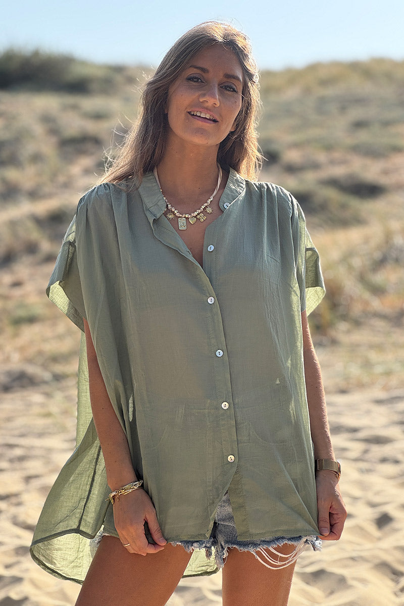 Tunique chemise large et légère kaki en voile de coton petites manches