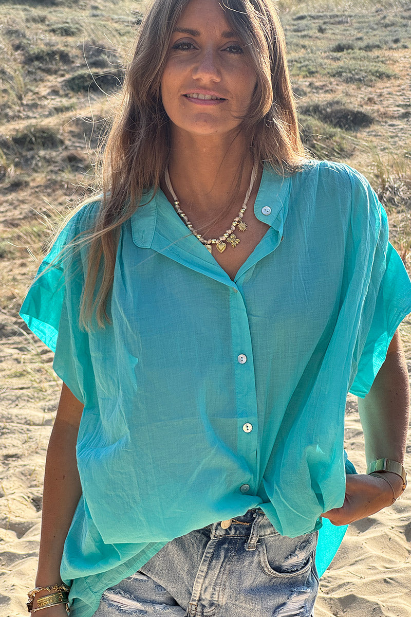 Tunique chemise large et légère turquoise en voile de coton petites manches