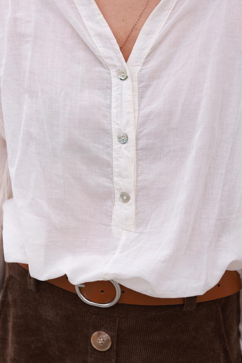 Ecru lightweight cotton blouse with mother of pearl button collar