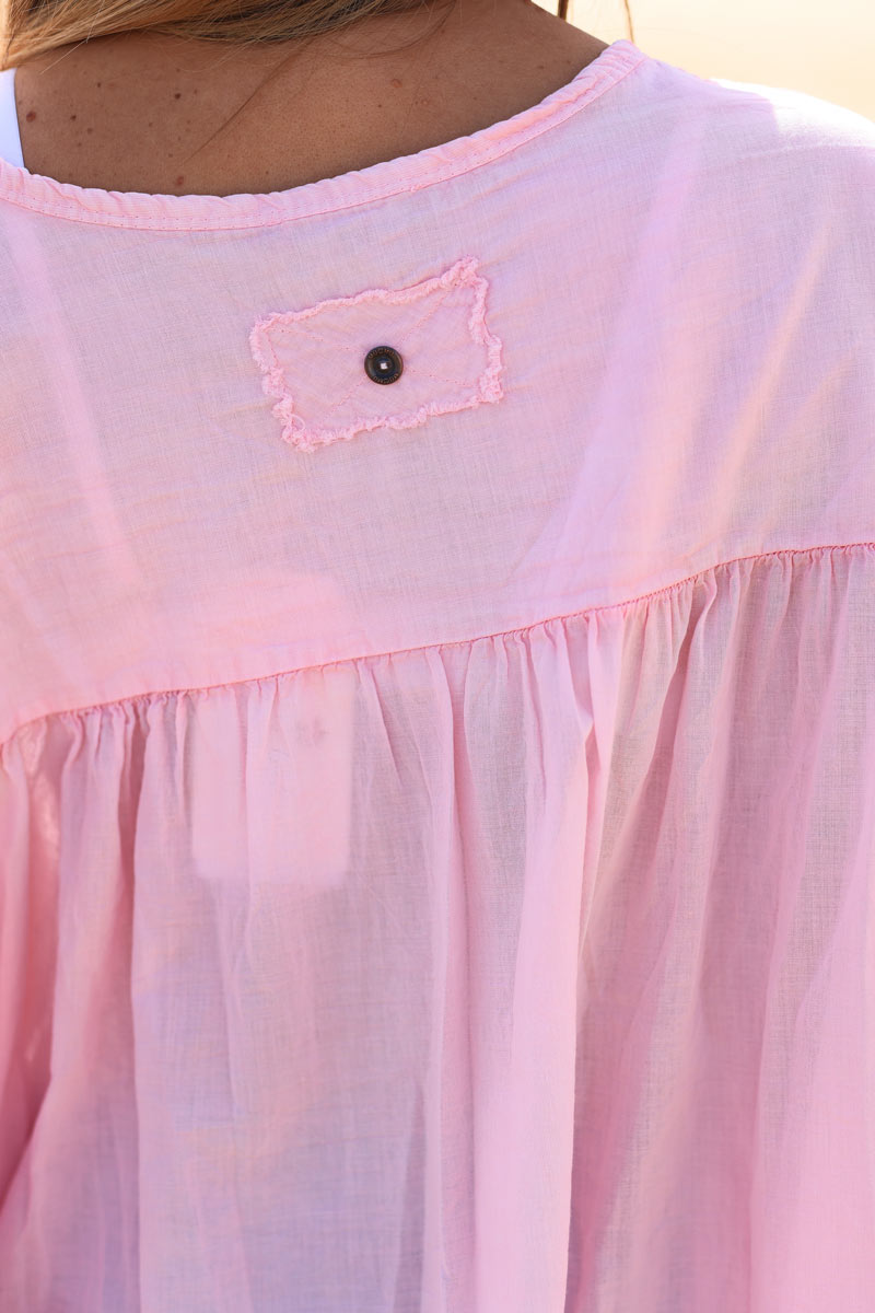 Túnica rosa muy grande de gasa de algodón, escote en pico, encaje bordado