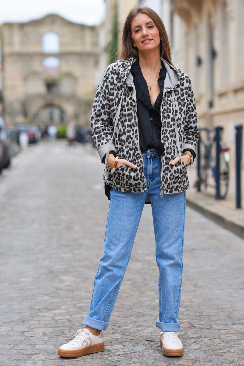 Veste beige en coton avec capuche et zip imprimé léopard