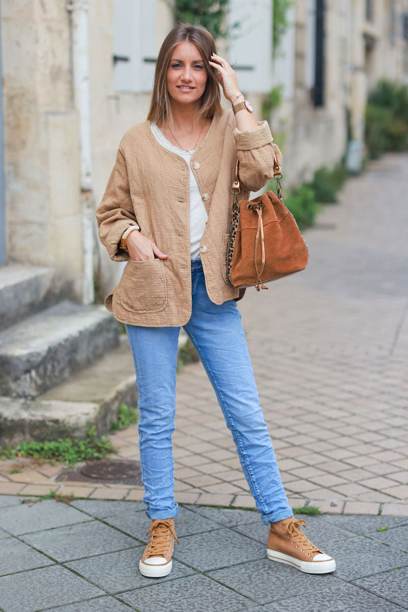 Veste camel en gaze de coton matelassé boutons écaille