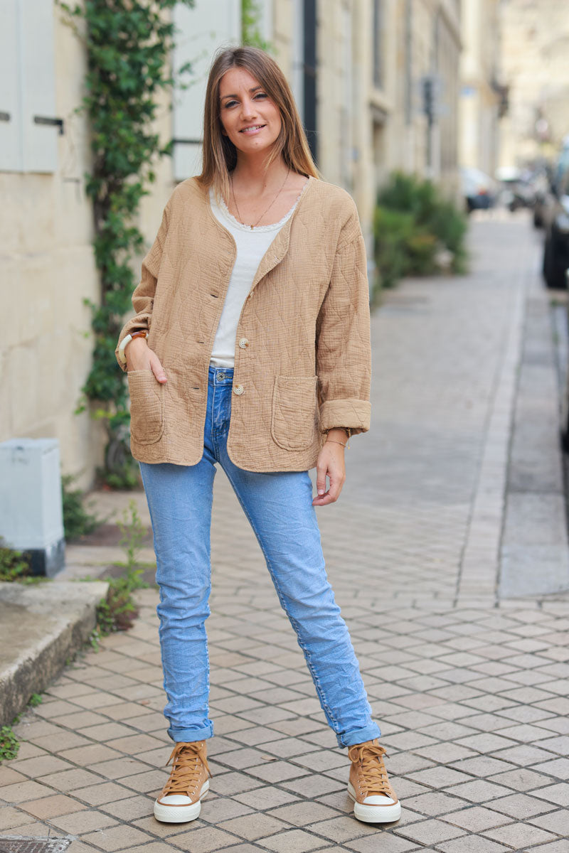 Veste camel en gaze de coton matelassé boutons écaille