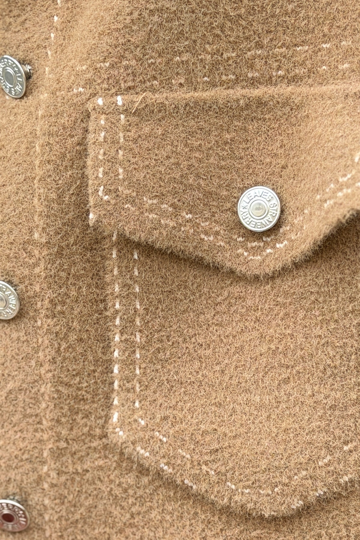 Veste chaude et douce camel détail surpiqures imprimées capuche amovible