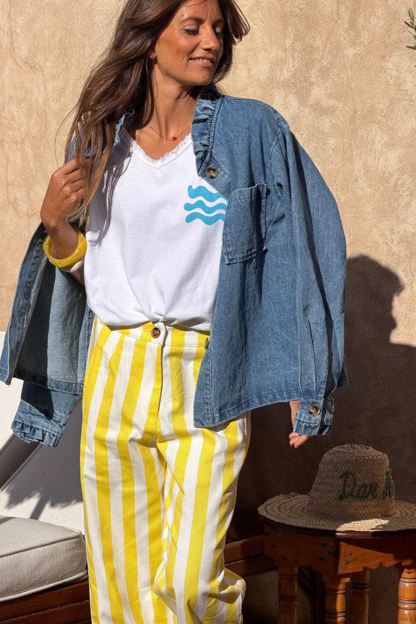 Veste en jean col victorien montant boutons écaille et poche