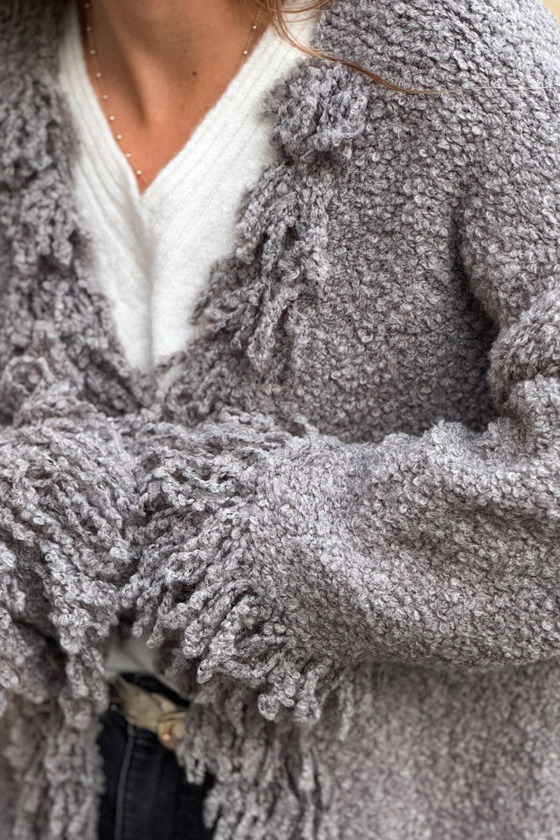 Grey Boucle Fringe Cardigan - Horizons Lointains