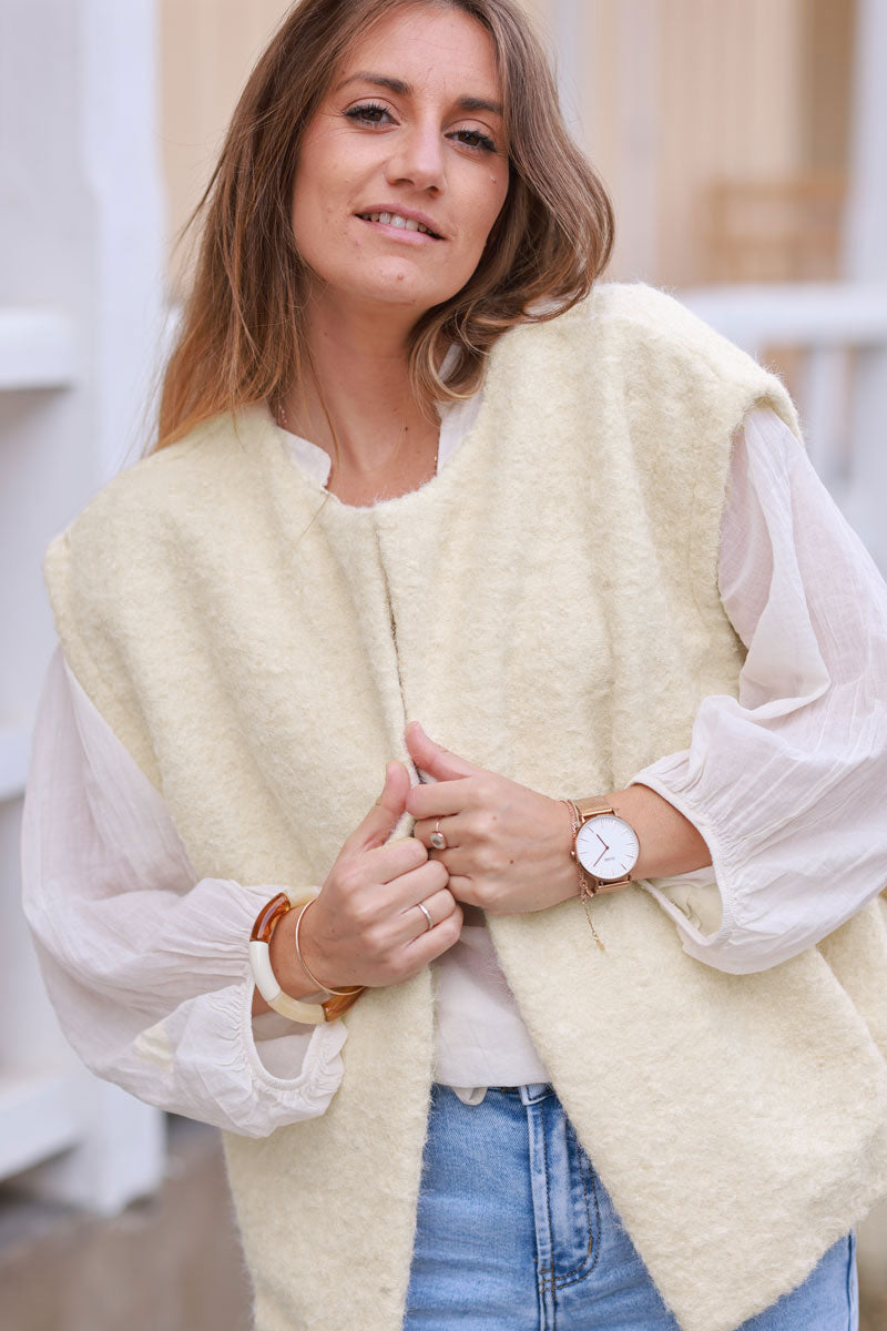 Veste sans manches beige en feutrine façon laine bouillie avec poches