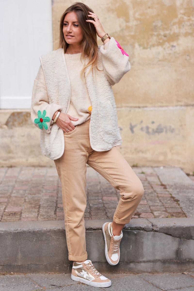 Veste sans manches écrue souple en moumoute avec poches