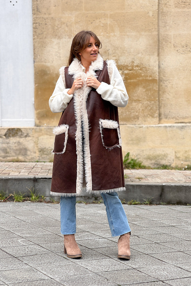 Veste sans manches marron fourrée fausse fourrure