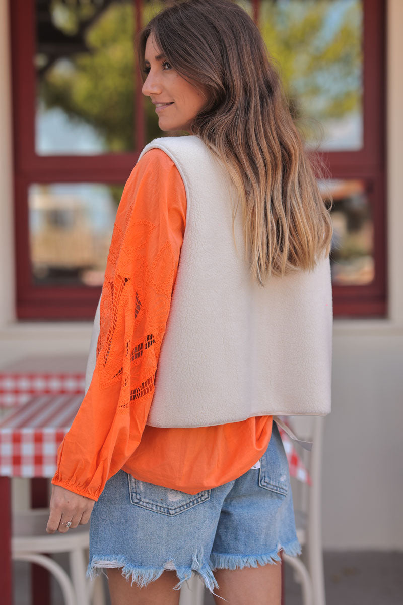 Veste sans manches moumoute écrue