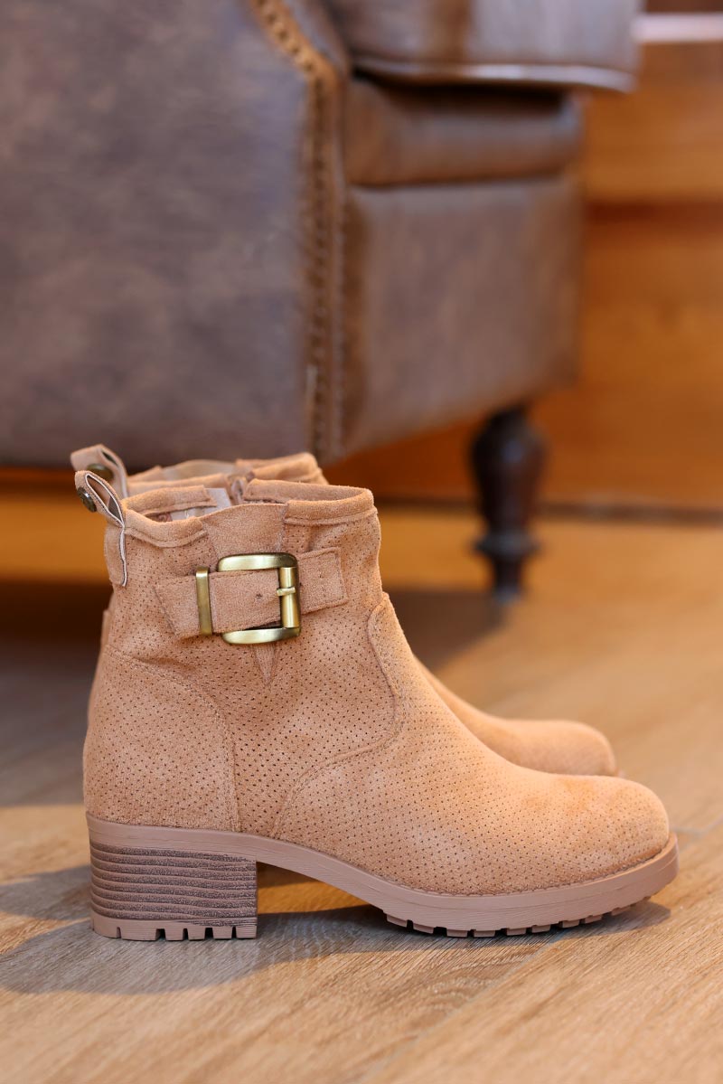 Boots camel clair en su dine souple ajour e avec boucle et petit