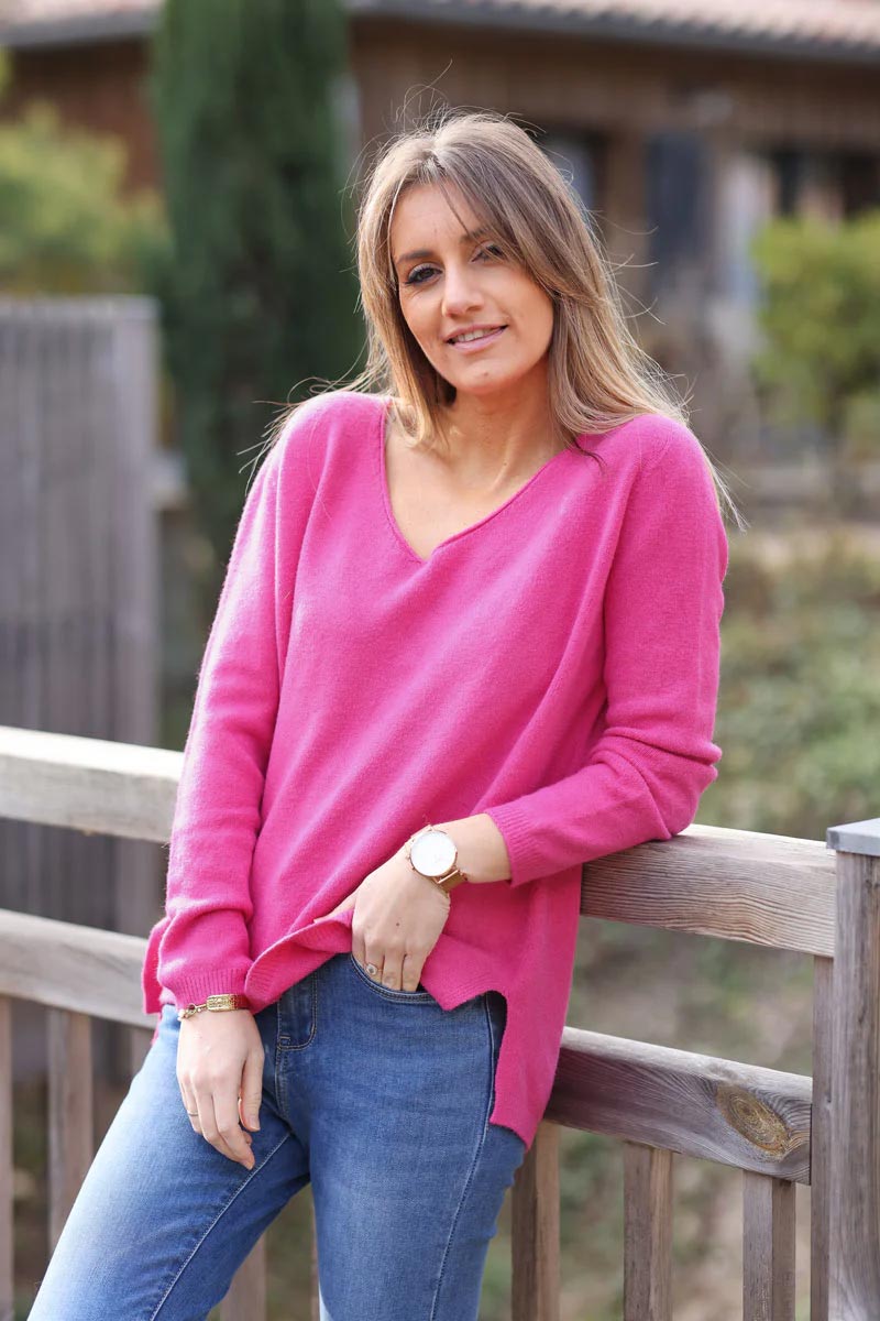 Pull tout doux basique fuchsia clair col v