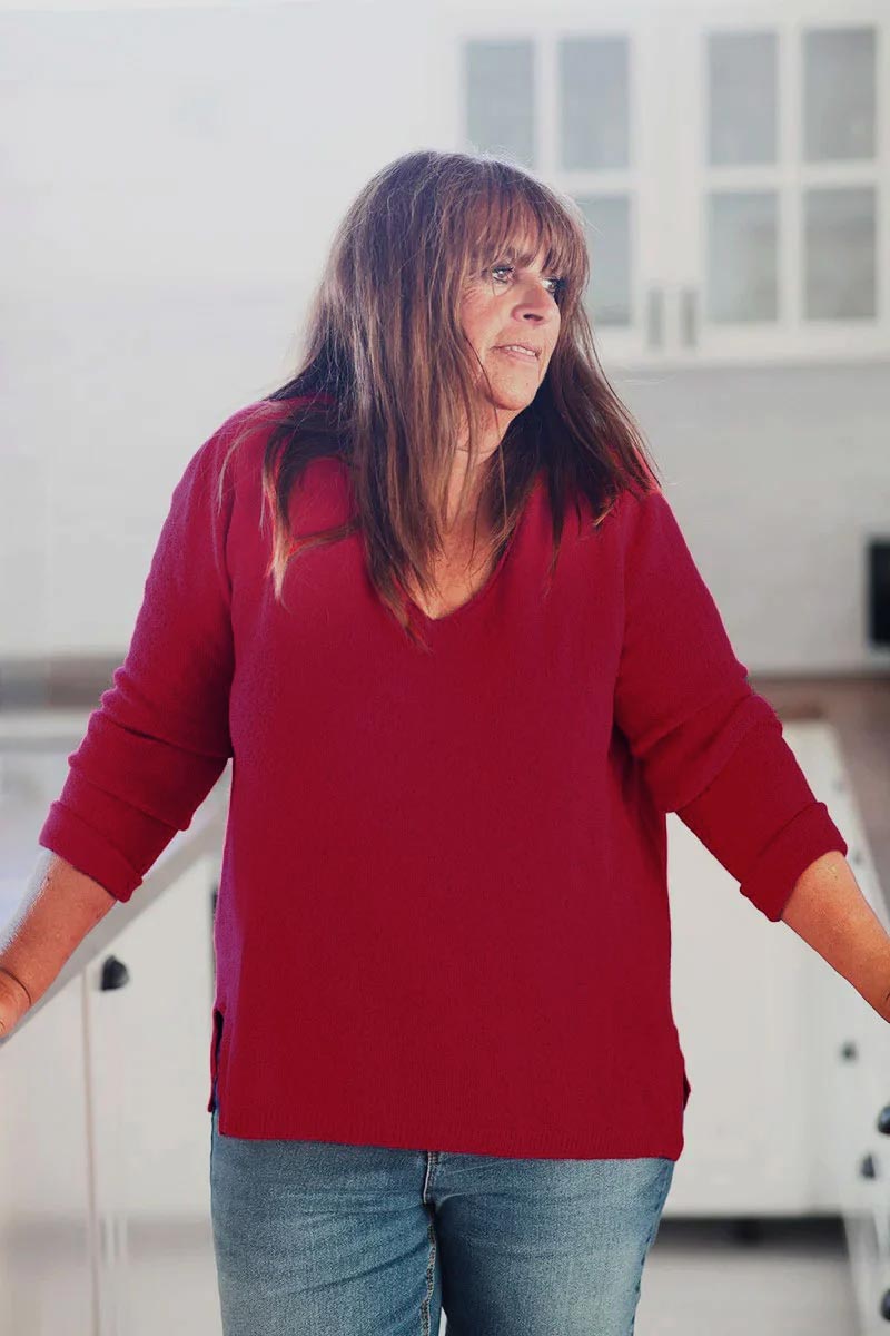 Pull basique tout doux rouge foncé col V