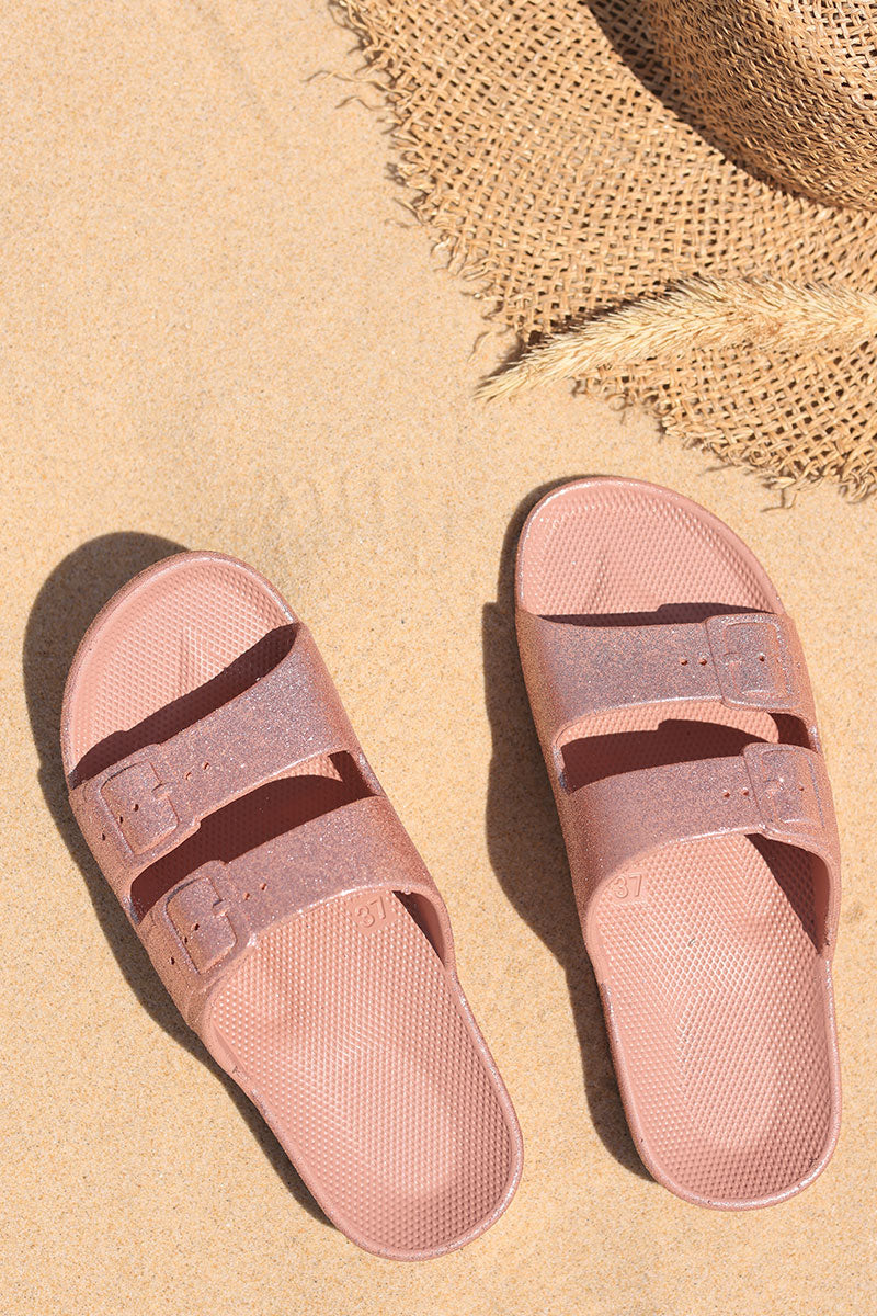 Pink glitter rubber sandals with double straps